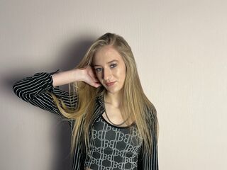adult cam chat PhyllisDeary