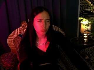 NikkiGoldSide