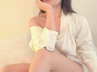 Sensual, slow and addictiveI don´t rush, I seduce - with soft movements, teasing skin and naughty mind. I prefer to let your imagination run wild while I offer you intimate, visual and deeply erotic moments.