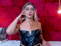 Hola soy Lia una chica trans de mente abierta y sin limites, tambien puedes ver que soy una chica elegante pero que le gusta la diversion y el placer sin limites, sientete como en casa y se tu mismo, la pasaras increible amor