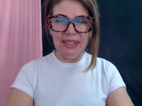 I am a mature woman who loves to be naughty. Do you wanna get naughty together?