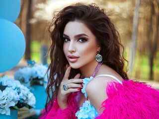 naked cam live BellaHalle