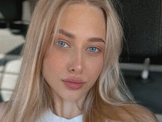 free chat room ChristyMarshall