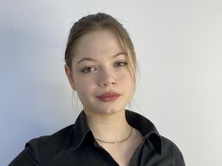 sexy webcamgirl JanuaryBuswell