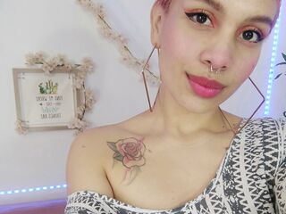 camslut spreading pussy JennParkar