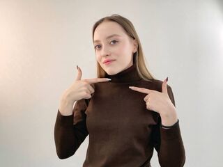 hot girl webcam LewisOtey
