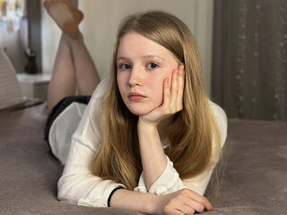 chat room live web cam LilianHoward