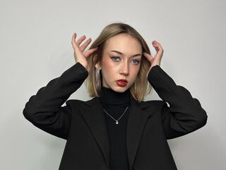 web cam live LoisDeman