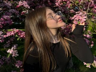 fingering camslut OctaviaDeep