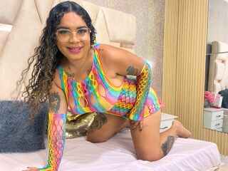 camgirl fingering wet pussy SophiaSomer