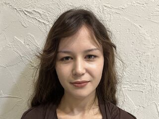 girl showing pussy YokoLisa