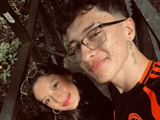 livesex blowjob IanandBrithany