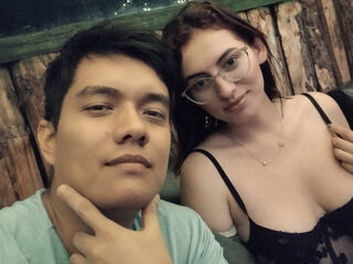 camcouple livesex LiandViolet
