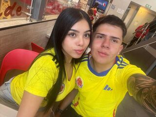 chat room live show RyanAndTania