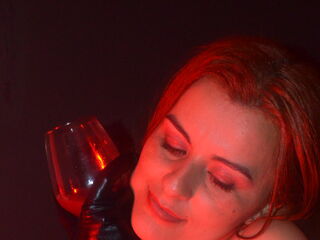 femdom cam show PerlaEvans