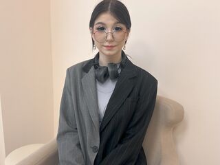 kinky webcam model AdelDertus