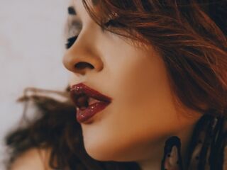 naked cam girl masturbating AdelMedium