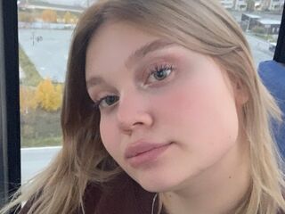 girl topless AdeleBaile