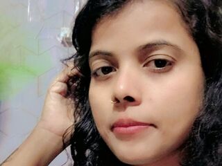 naked girl with webcam masturbating with sextoy AishwariaRaie