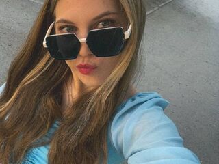 camgirl video chat AlexaMalouf
