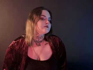 striptease cam AliceLinger
