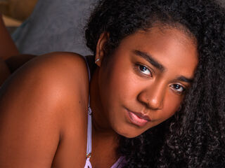 webcam stripper AmaraRuiiz