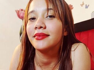 cam strip tease AmarisGomez