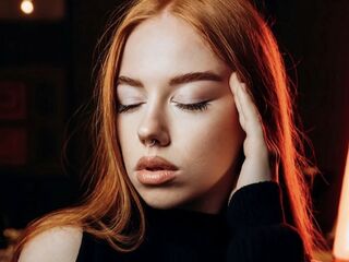 camwhore masturbating with dildo AmberrFire