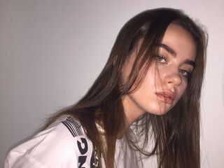 fingering girl AmeliPovilain