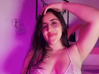 fingering camgirl AmyVele