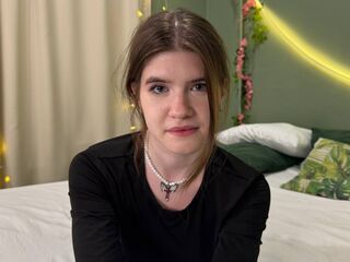 naked camgirl AngelinaLing