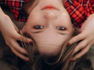 fingering cam slut AnnAmour