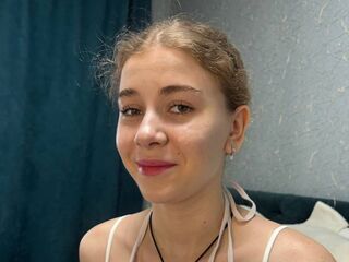 cam girl playing with sextoy AnnaMartt