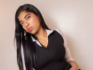 beautiful girlcam AriiDuval