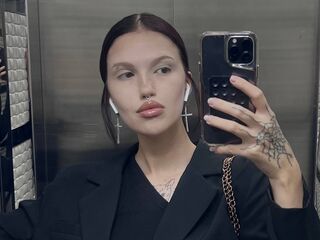 naked cam girl ArlindaMarotti