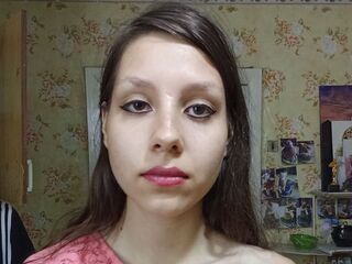 camwhore spreading pussy BelindaPitney