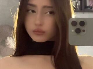 hot girl webcam photo BellaJersiquins