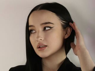 fingering camgirl video BellaRei