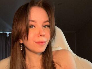 cam girl fingering BettyAndrews