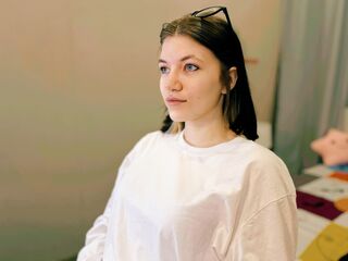 free nude web cam CathyBarnes