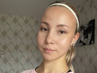 naked girl with webcam CatrinaWakley