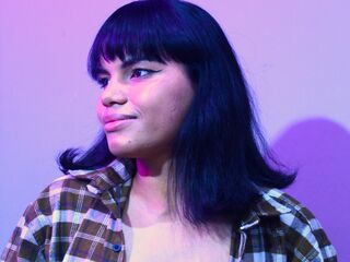 hot strip tease webcam ChloyWallace