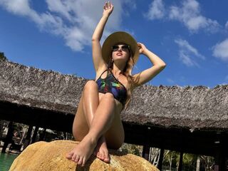 camwhore fingering pussy ClarettaPittmann