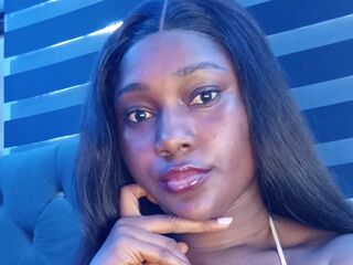 cam girl masturbating with vibrator ClaudiaModest