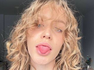 live cam girl photo DaniaGanis