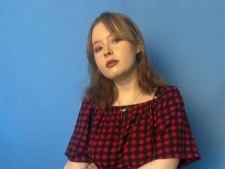 fingering camgirl DarlenTrueno