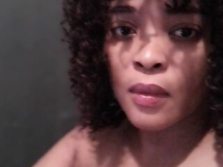 naughty cam girl masturbating DelicateDiamond