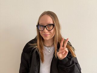 free nude cam DominoBarfield