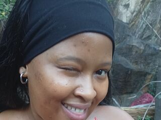 naked cam girl picture DoraPhillips