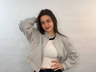teasercam ElaraWhitmoren